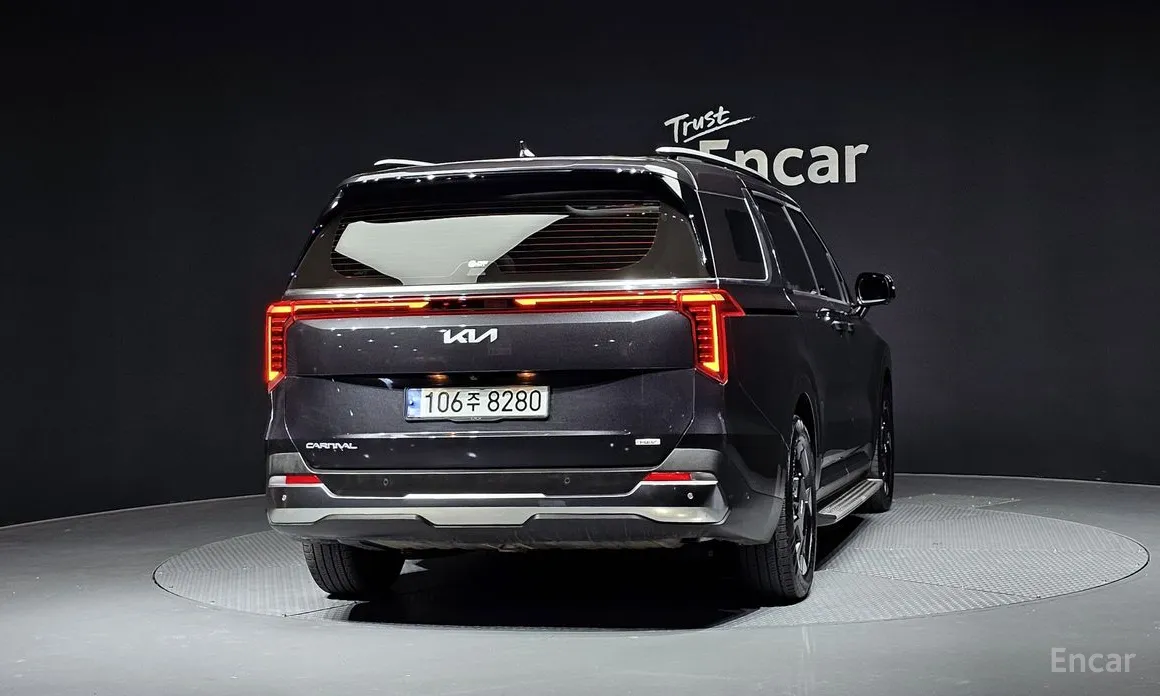 Фото 4 - Kia Carnival