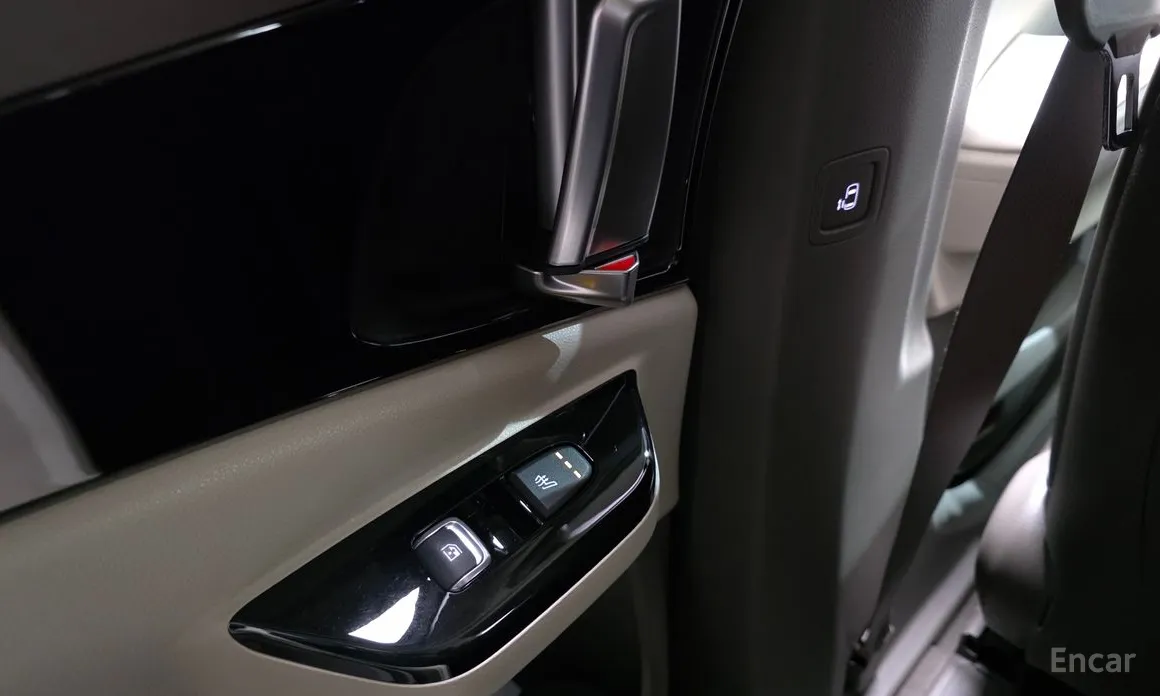 Фото 19 - Kia Carnival