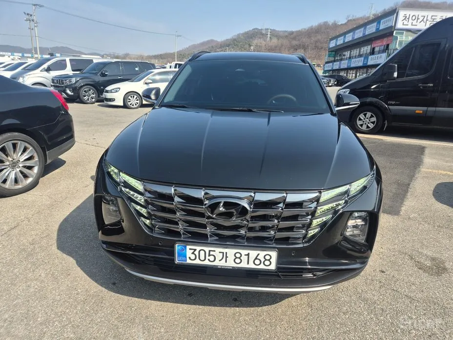 Photo 2 - Hyundai Tucson