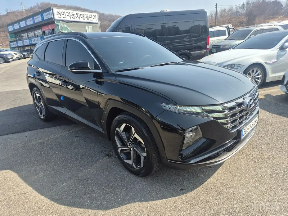 Photo 3 - Hyundai Tucson