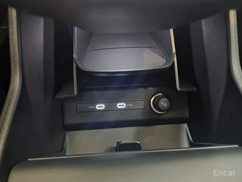 Фото 10 - Audi Q4 e-tron