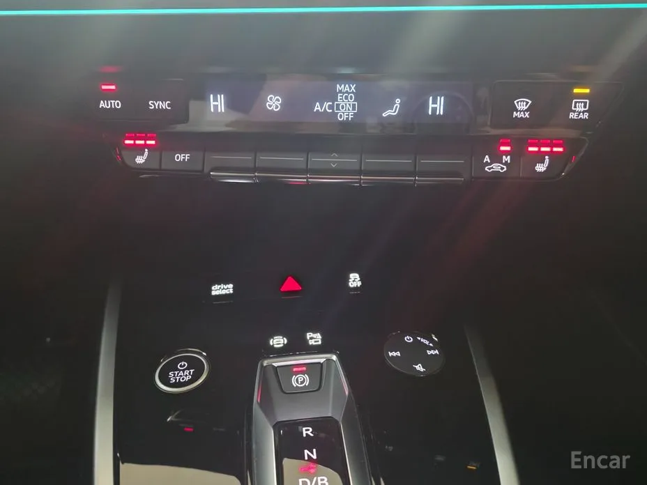 Фото 13 - Audi Q4 e-tron