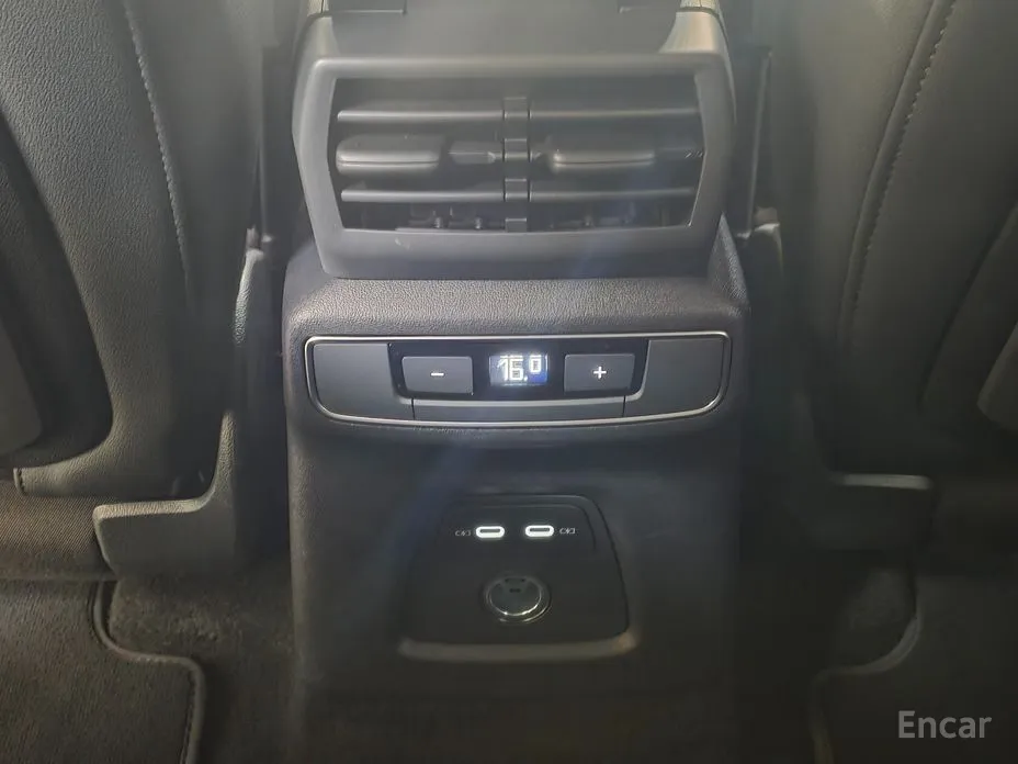 Фото 15 - Audi Q4 e-tron