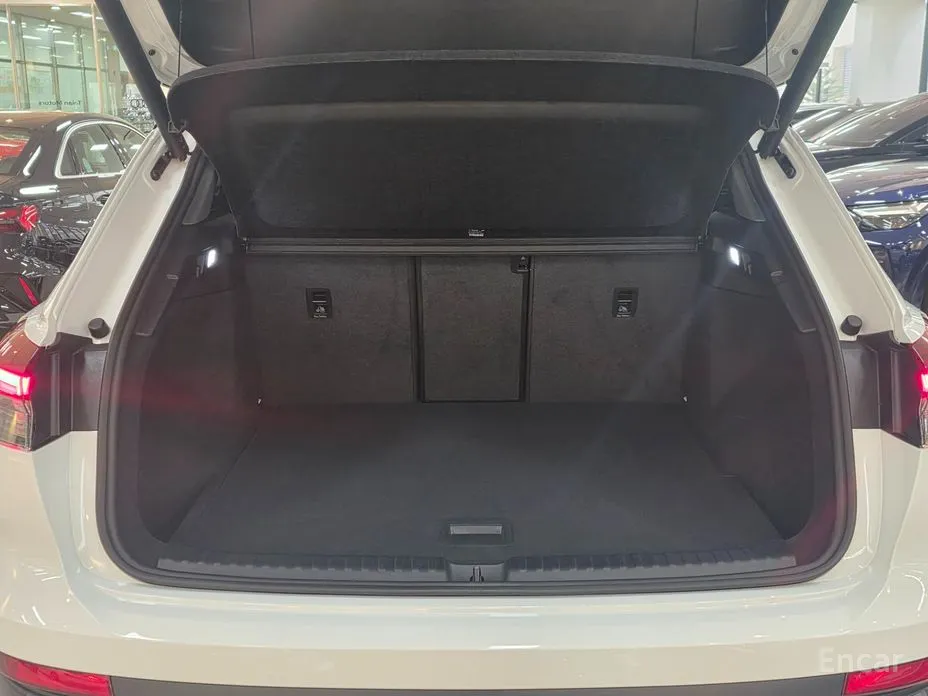 Фото 16 - Audi Q4 e-tron