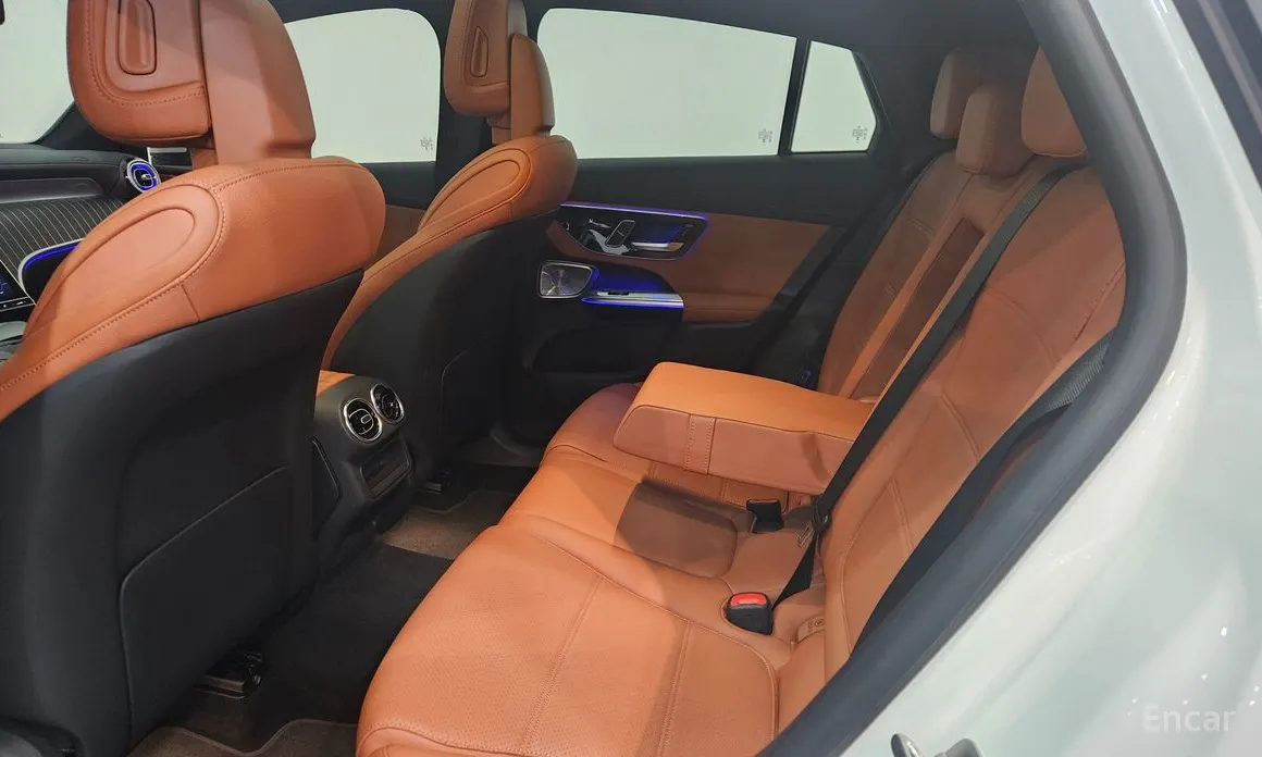 Фото 11 - Mercedes-Benz GLC-Class