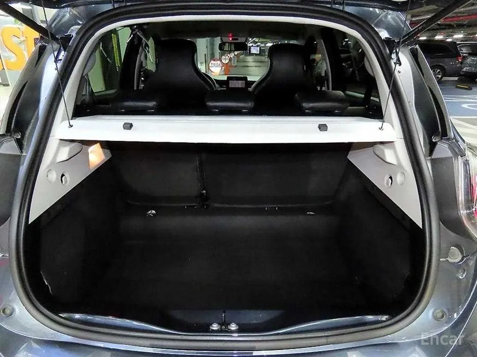 Фото 17 - Renault Zoe