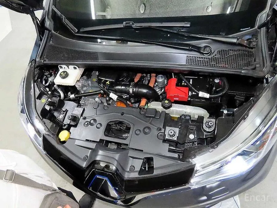 Фото 18 - Renault Zoe