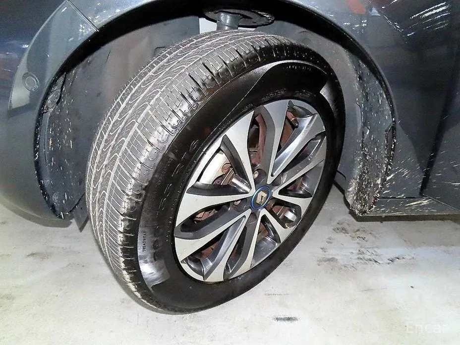 Фото 19 - Renault Zoe