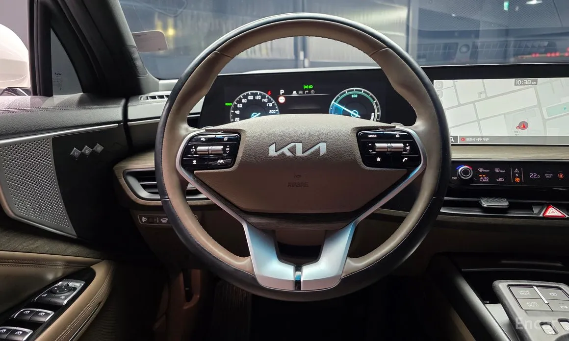 Zdjęcie 13 - Kia K8
