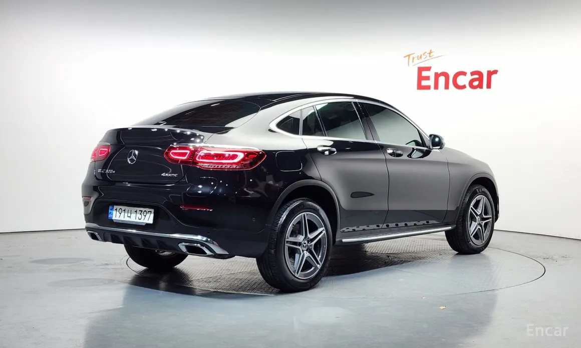 Photo 2 - Mercedes-Benz GLC-Class