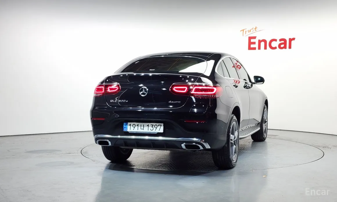 Photo 4 - Mercedes-Benz GLC-Class