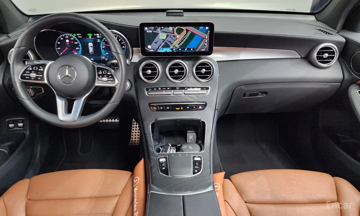 Photo 7 - Mercedes-Benz GLC-Class