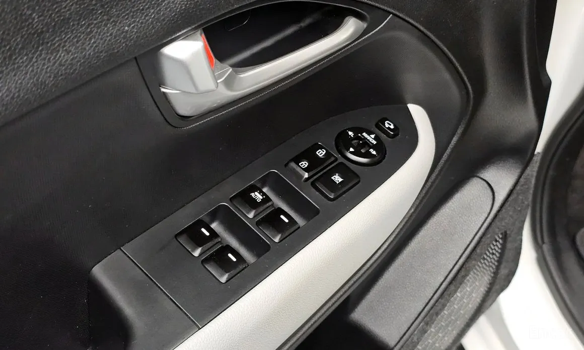 Фото 19 - Kia Ray