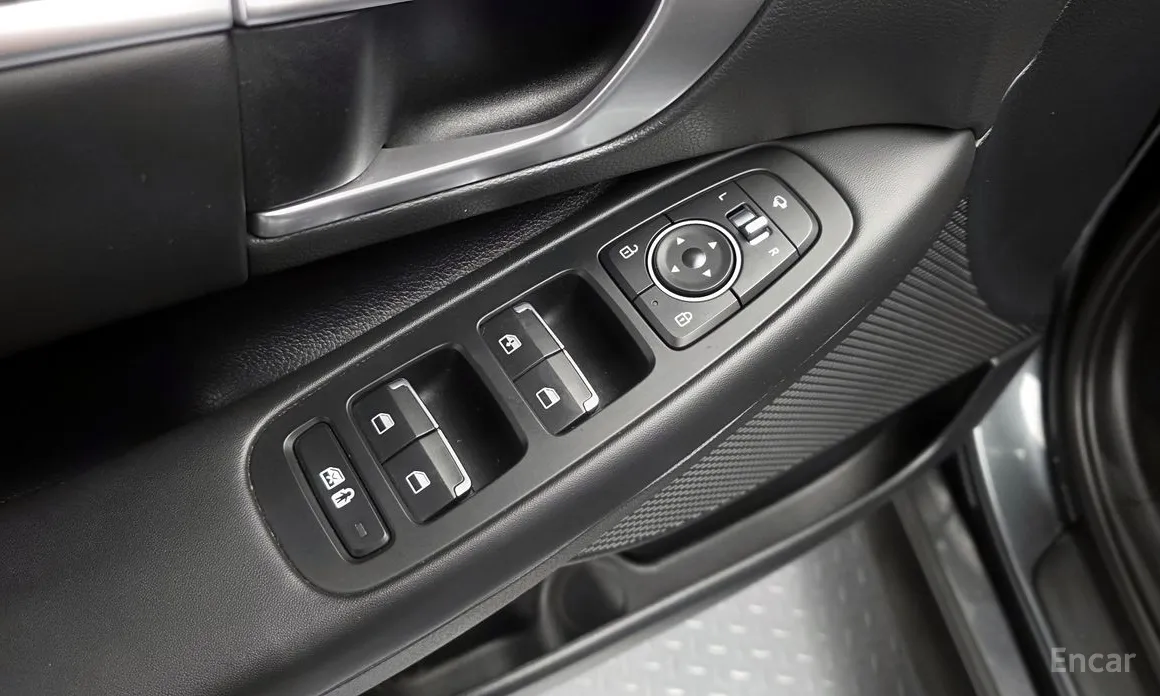 Фото 18 - Hyundai Sonata