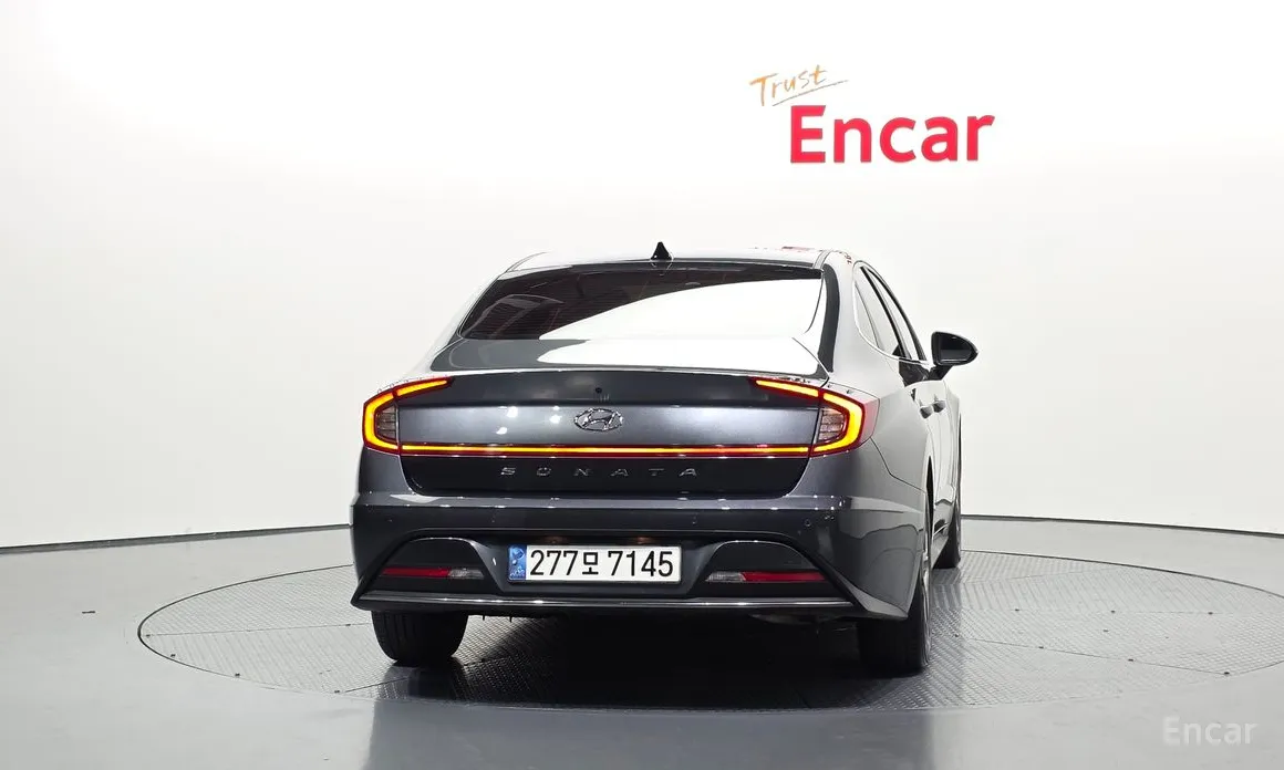 Фото 4 - Hyundai Sonata