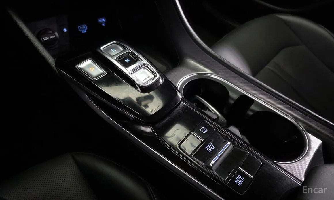 Фото 9 - Hyundai Sonata