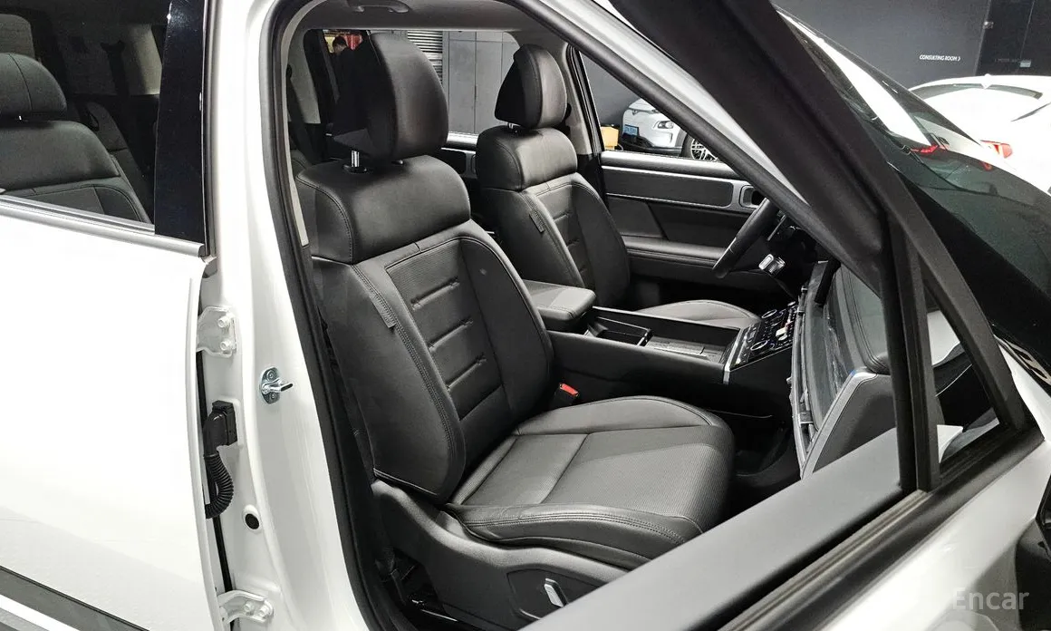 Фото 10 - Hyundai Santa Fe