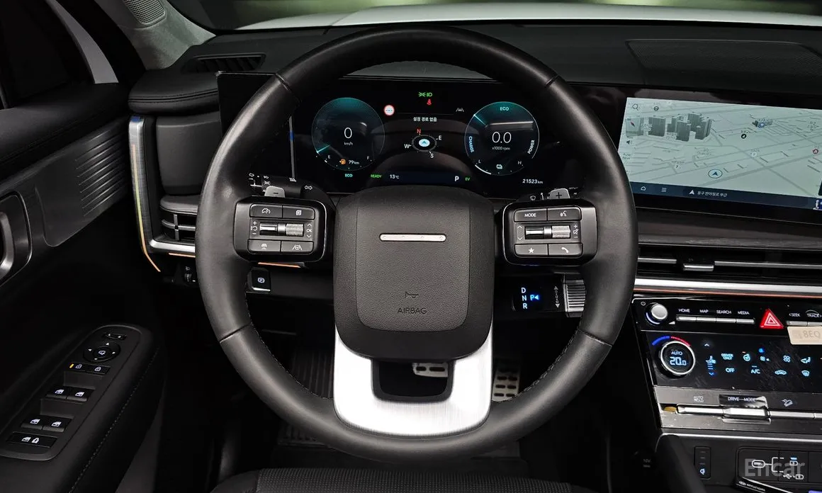 Фото 13 - Hyundai Santa Fe