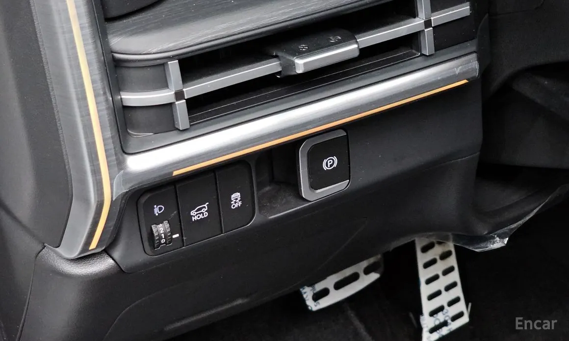 Фото 14 - Hyundai Santa Fe