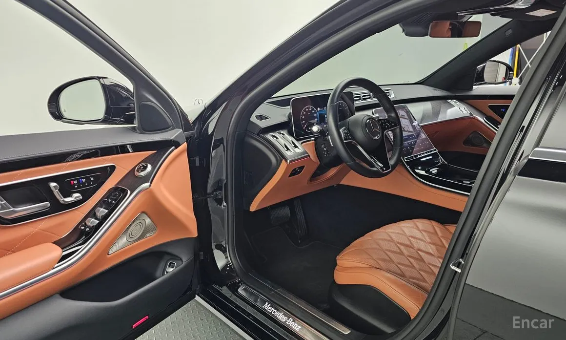 Фото 10 - Mercedes-Benz S-Class