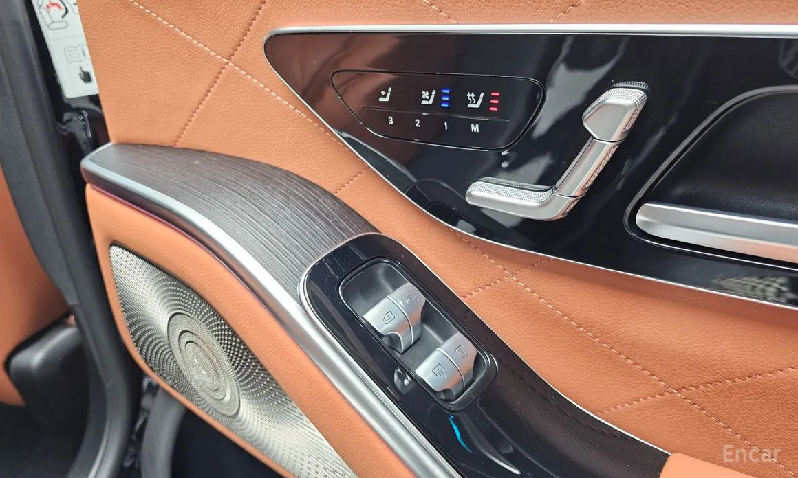 Фото 18 - Mercedes-Benz S-Class