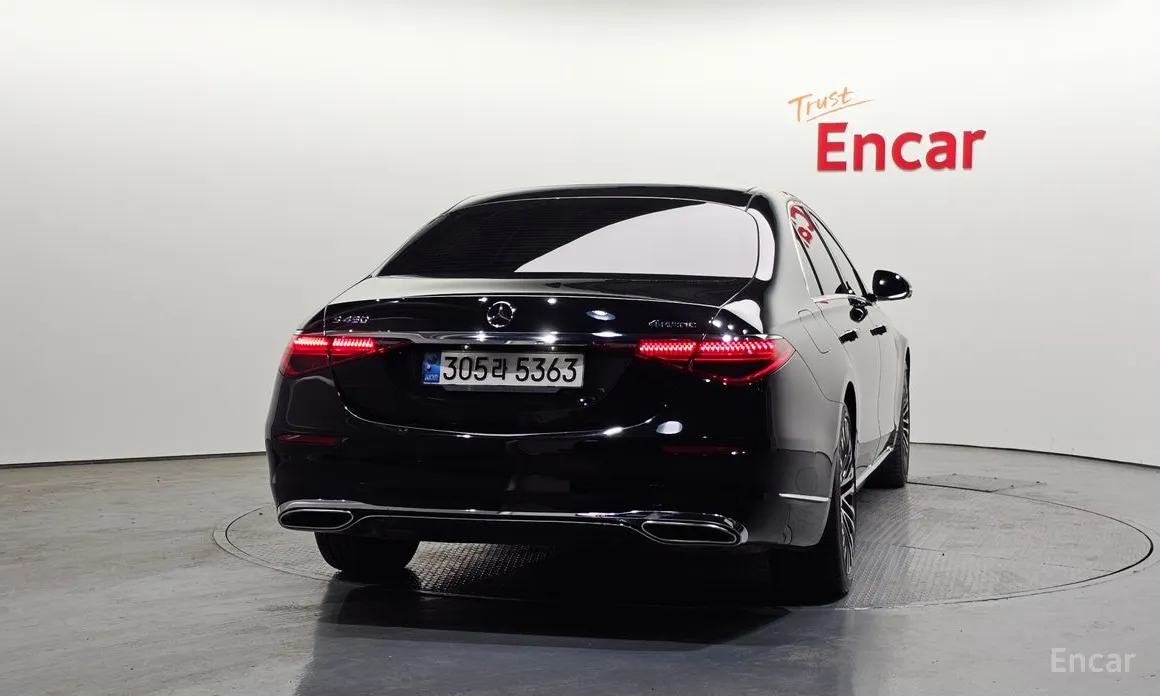 Фото 4 - Mercedes-Benz S-Class