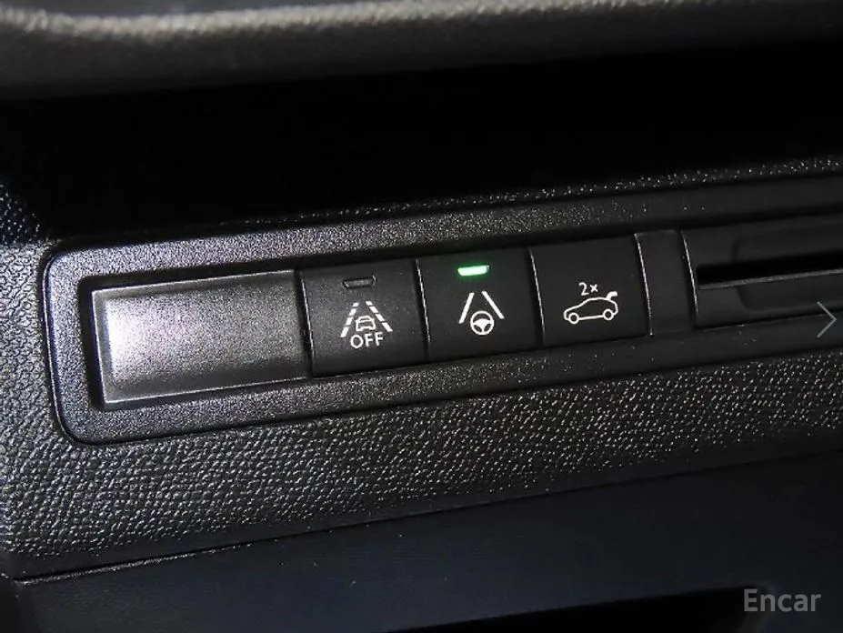 Фото 14 - Peugeot 5008