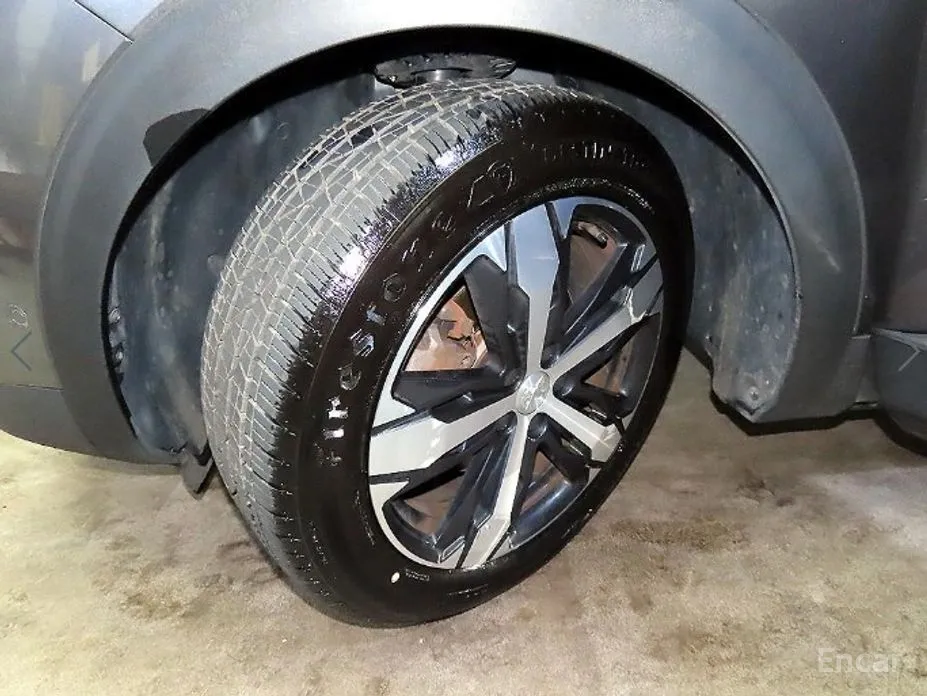 Фото 20 - Peugeot 5008