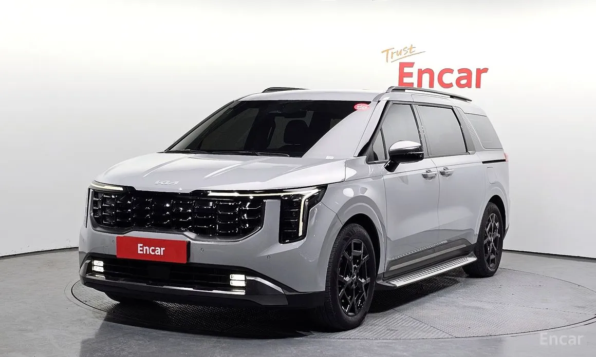 Photo 1 - Kia Carnival