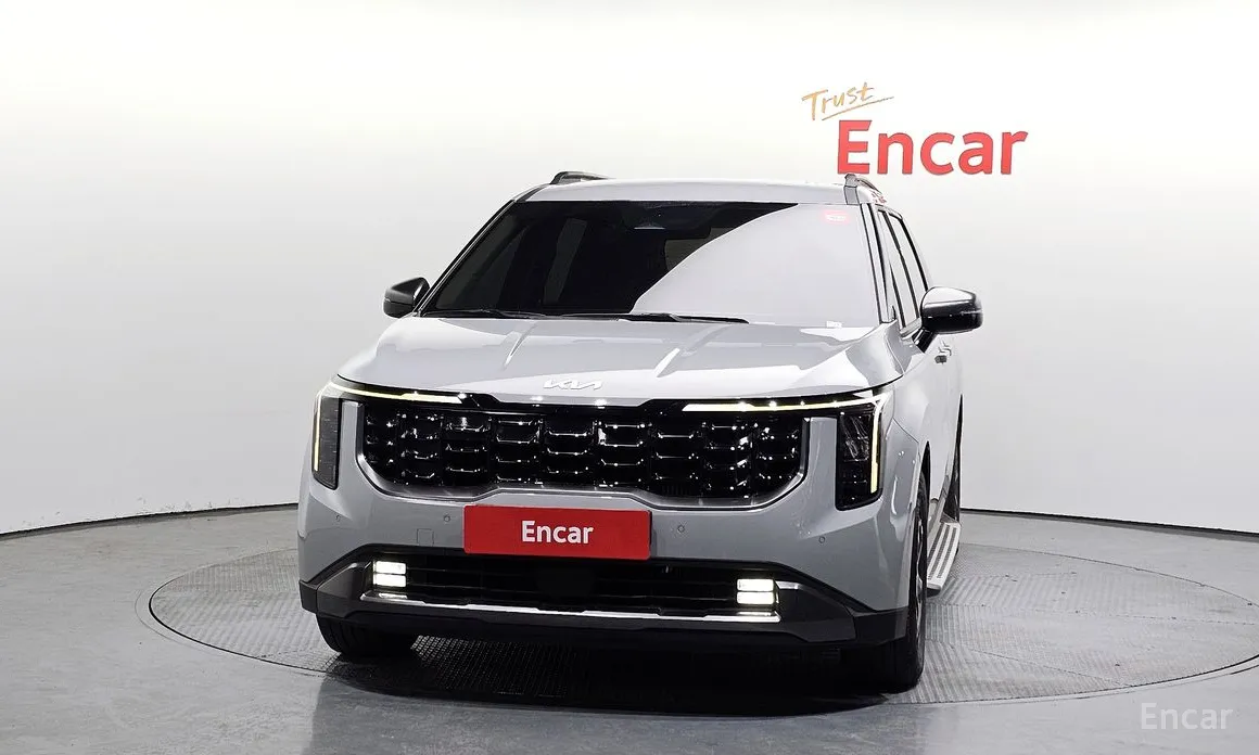 Photo 3 - Kia Carnival