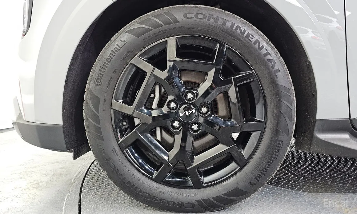 Photo 5 - Kia Carnival