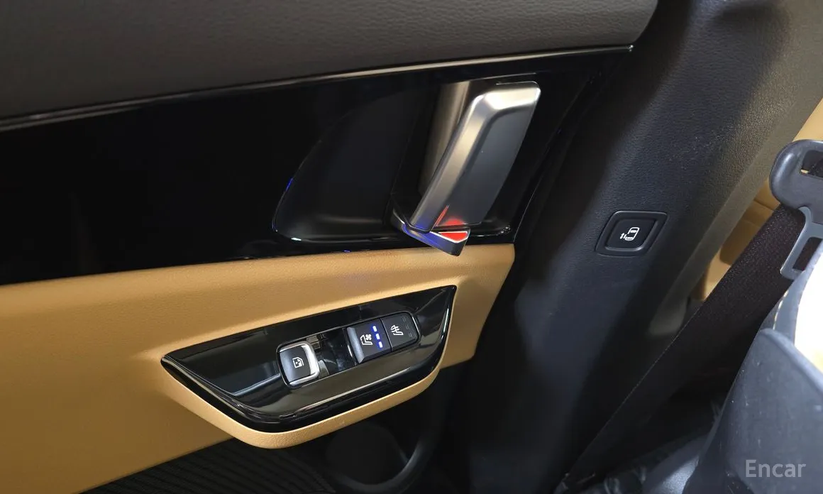 Фото 19 - Kia Carnival