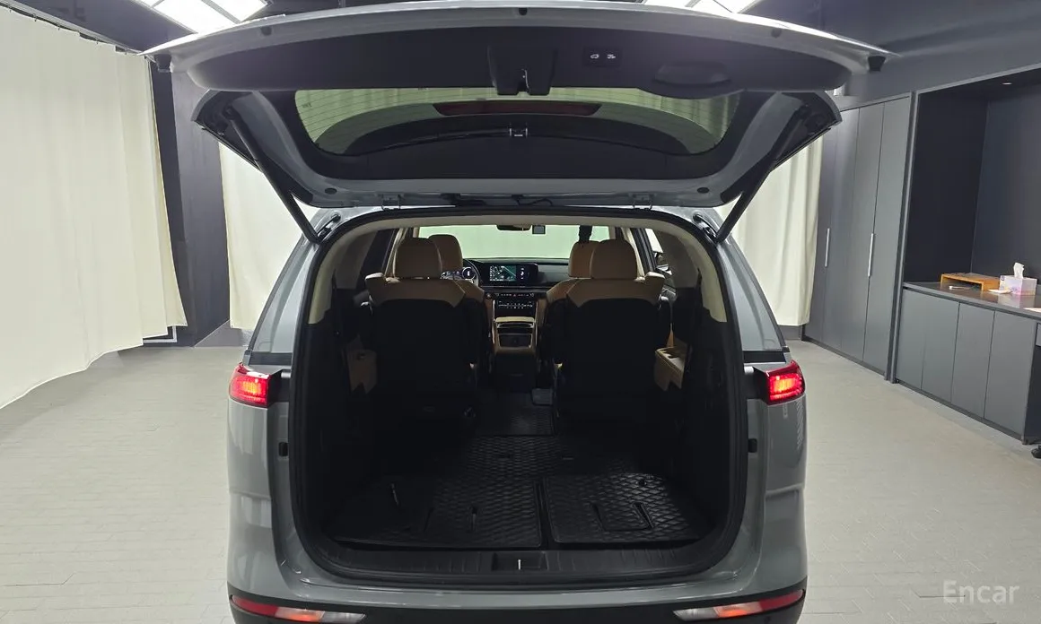 Фото 20 - Kia Carnival