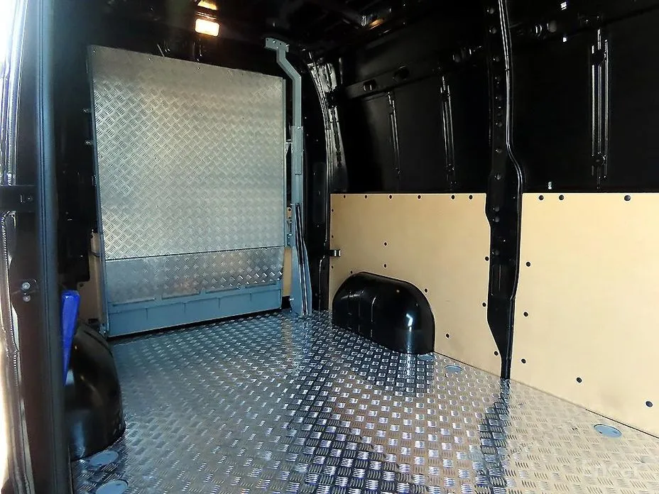 Фото 6 - Renault Master