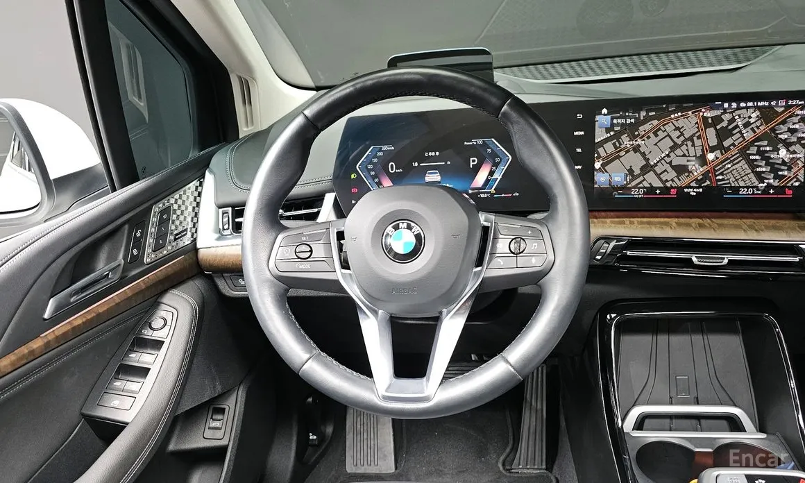 BMW 2 Series 2022 220i Luxury