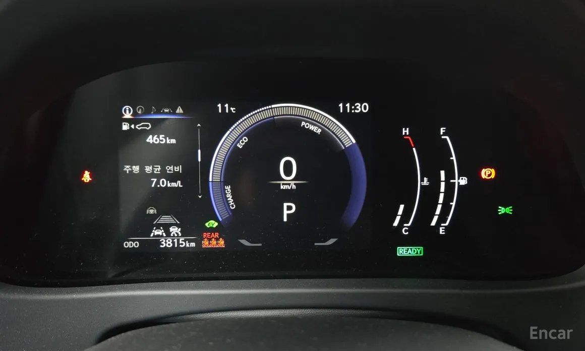 Фото 8 - Lexus UX