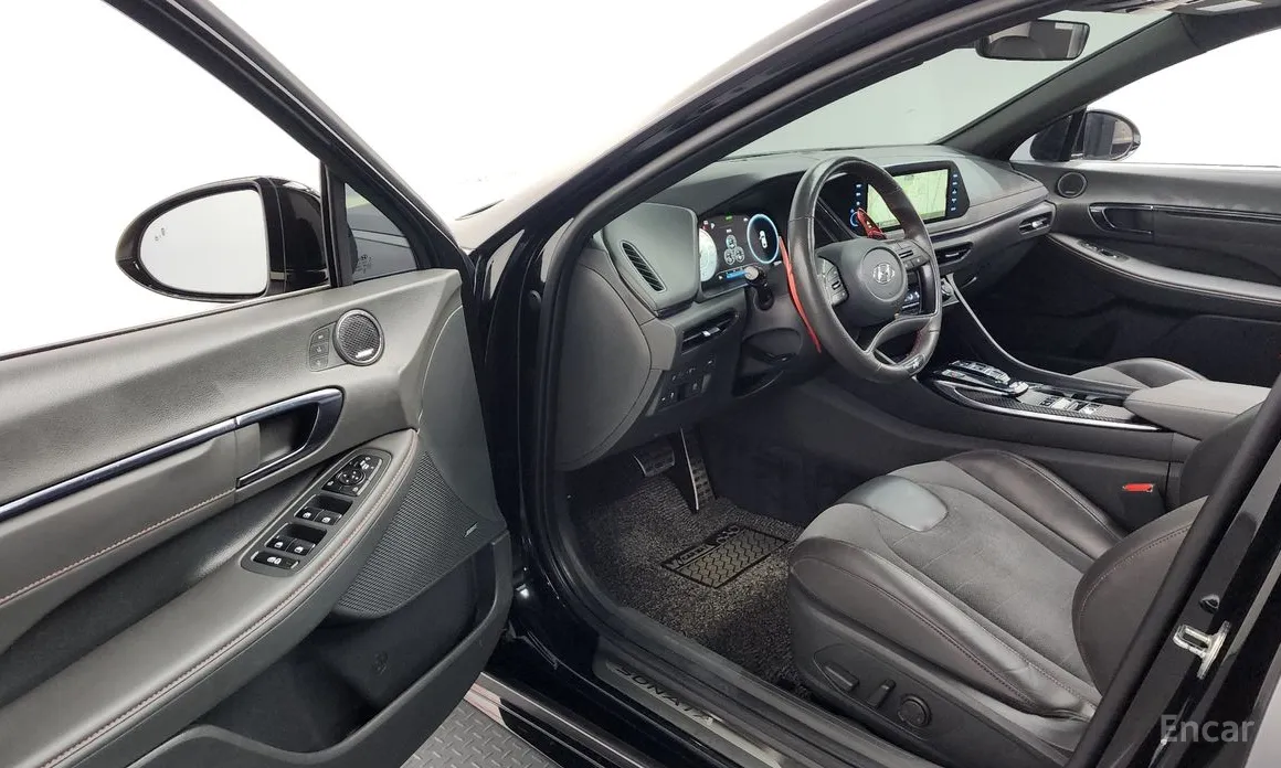 Фото 10 - Hyundai Sonata