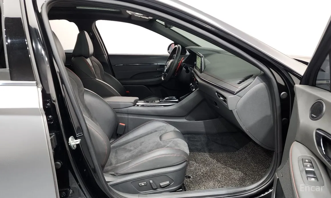 Фото 11 - Hyundai Sonata