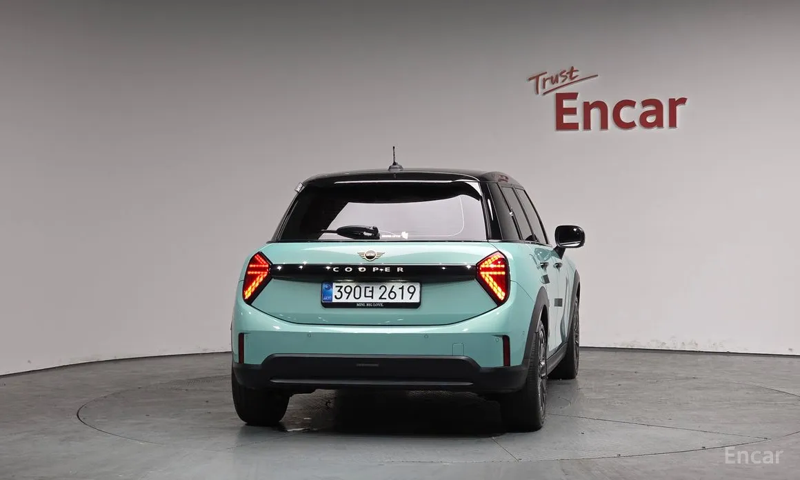 Фото 4 - Mini Cooper