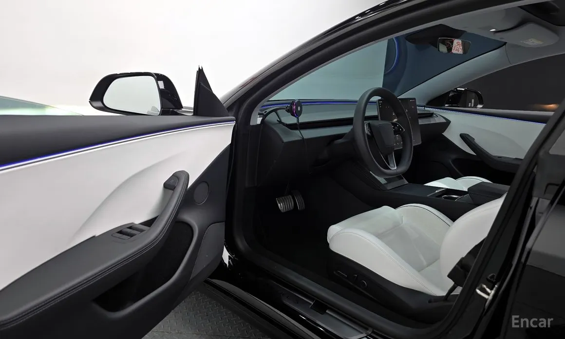 Фото 11 - Tesla Model 3