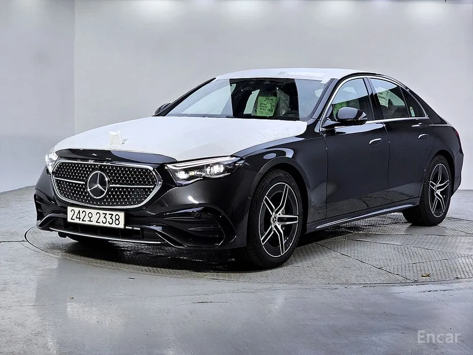 Фото 1 - Mercedes-Benz E-Class