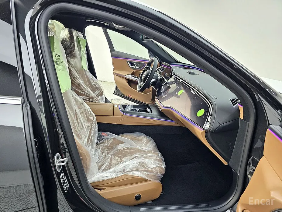 Фото 11 - Mercedes-Benz E-Class