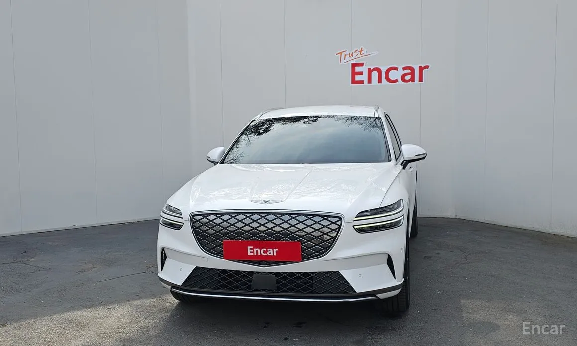 Фото 3 - Genesis GV70