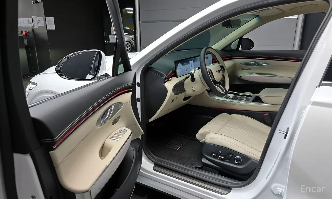 Фото 11 - Genesis GV70