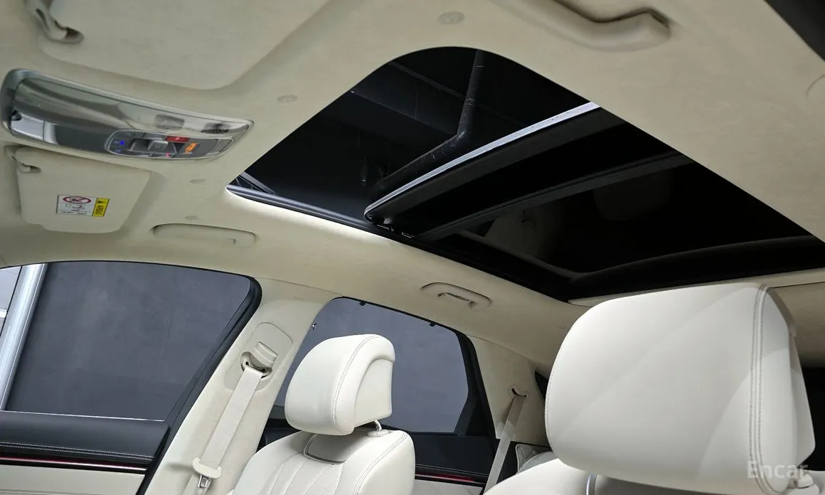 Фото 19 - Genesis GV70