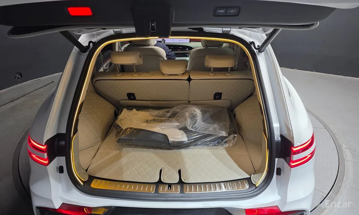 Фото 20 - Genesis GV70