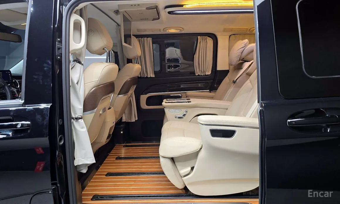 Фото 13 - Mercedes-Benz V-Class