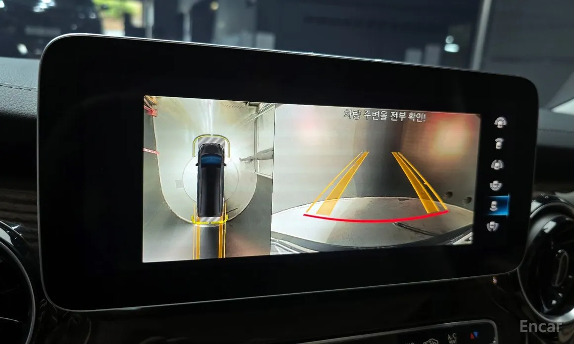 Фото 15 - Mercedes-Benz V-Class