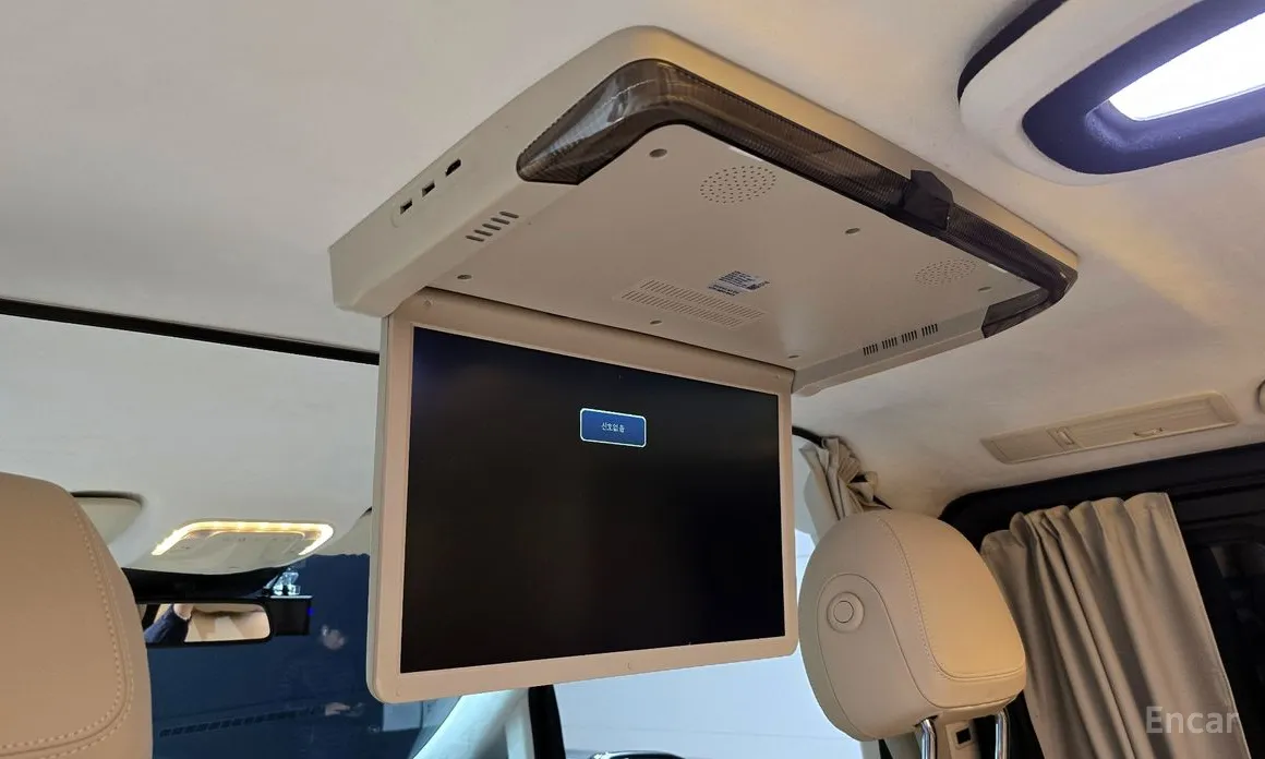 Фото 17 - Mercedes-Benz V-Class