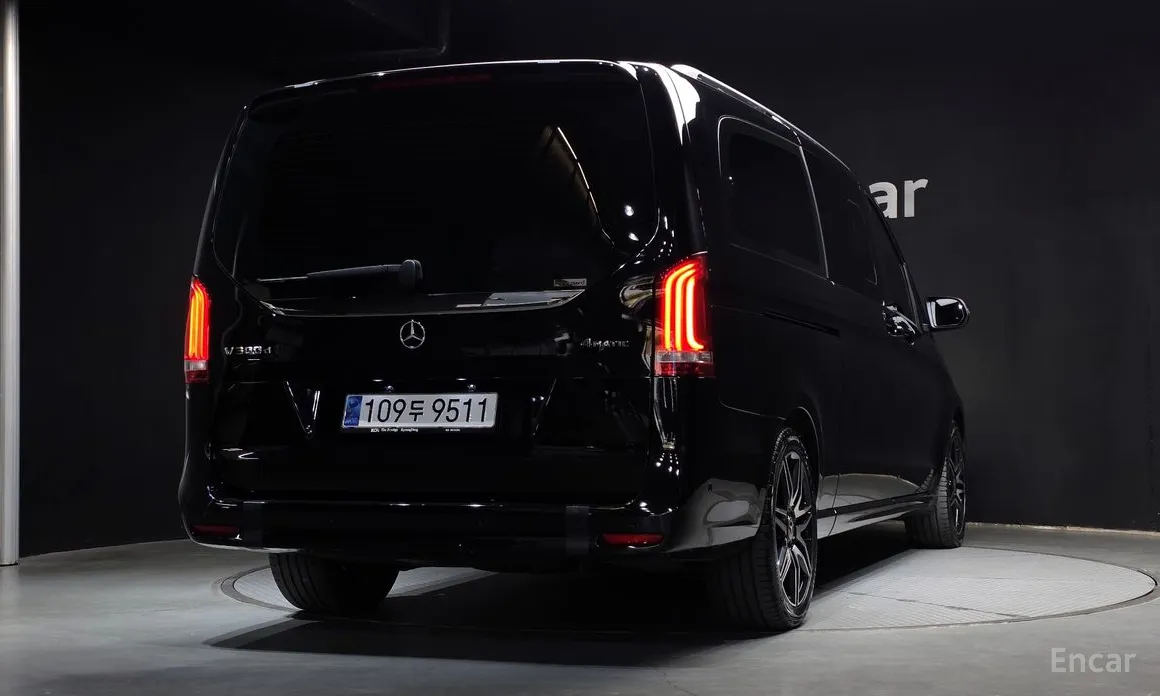 Фото 2 - Mercedes-Benz V-Class